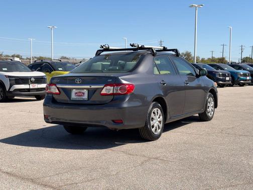 2011 Toyota Corolla LE