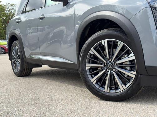 Gun Metallic 2026 Nissan Pathfinder Platinum