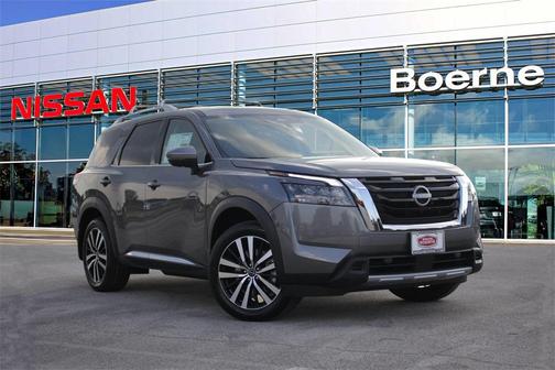 2025 Nissan Pathfinder Platinum FWD