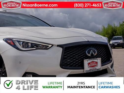 2022 INFINITI Q60 LUXE