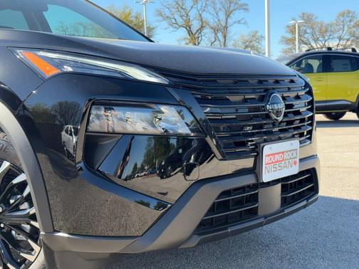 Super Black 2026 Nissan Rogue Dark Armor