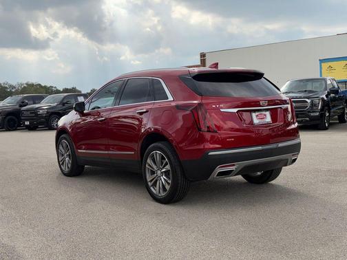 Infrared Tintcoat 2022 Cadillac XT5 Premium Luxury