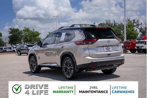 2025 Nissan Rogue Platinum