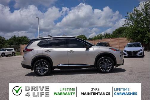 2025 Nissan Rogue Platinum