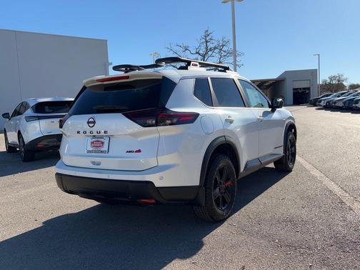 Everest White Pearl Tricoat 2026 Nissan Rogue Rock Creek