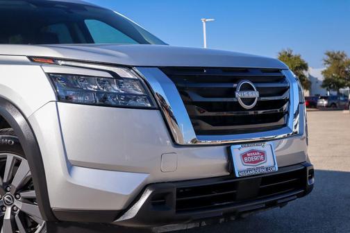 2024 Nissan Pathfinder SV 4WD