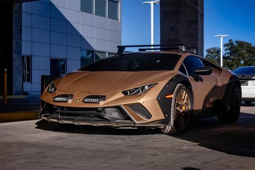 2024 Lamborghini Huracan Sterrato Base