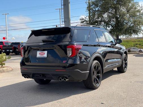 AGATE BLACK METALLIC 2023 Ford Explorer ST