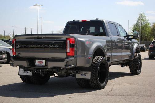 CARBONIZED GRAY 2026 Ford F-450 Platinum