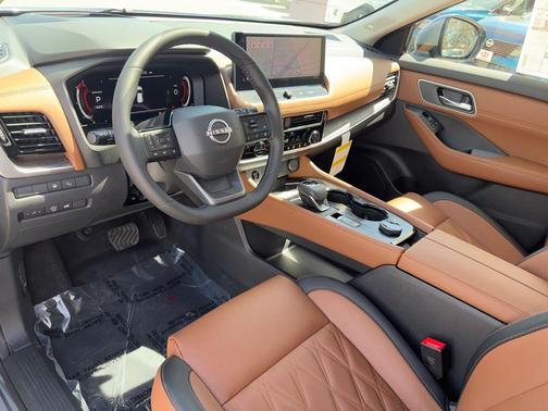 Gun Metallic 2026 Nissan Rogue Platinum