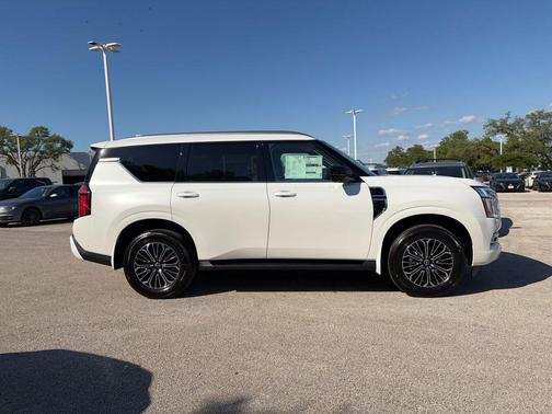Aspen White Tricoat 2026 Nissan Armada Platinum