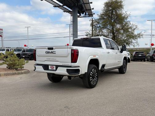 White Frost Tricoat 2024 GMC Sierra 3500 Denali