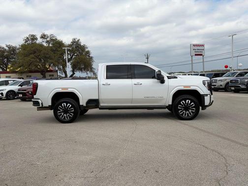 White Frost Tricoat 2024 GMC Sierra 3500 Denali