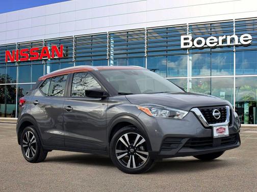 2020 Nissan Kicks SV