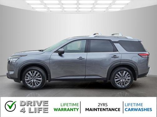 2025 Nissan Pathfinder SL FWD