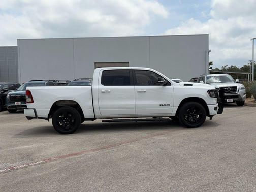 Bright White Clearcoat 2021 RAM 1500 Big Horn/Lone Star