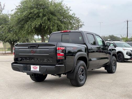 Super Black 2026 Nissan Frontier PRO-4X