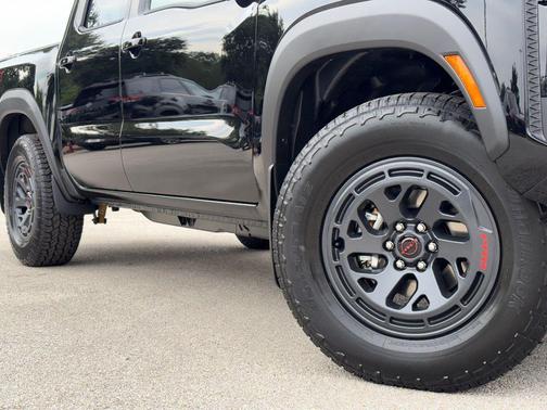 Super Black 2026 Nissan Frontier PRO-4X