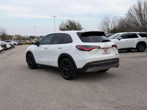 2023 Honda HR-V 2WD Sport