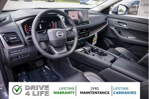 2025 Nissan Rogue Platinum