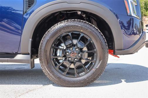 2025 Nissan Armada PRO-4X 4WD