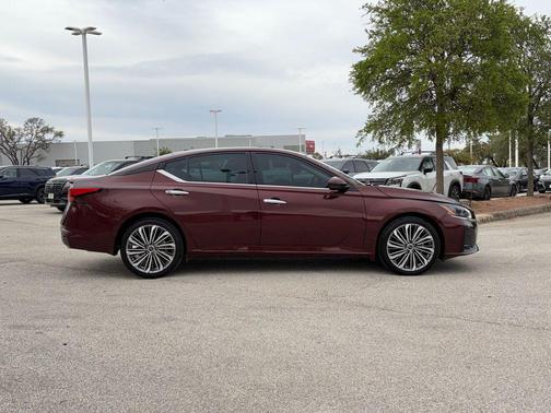 2023 Nissan Altima 2.5 SL