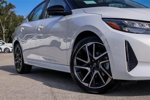 2025 Nissan Sentra SR