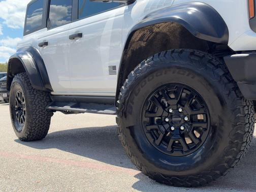 OXFORD WHITE 2023 Ford Bronco Raptor