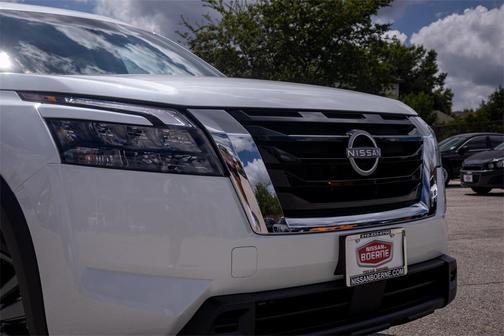 2025 Nissan Pathfinder SV FWD