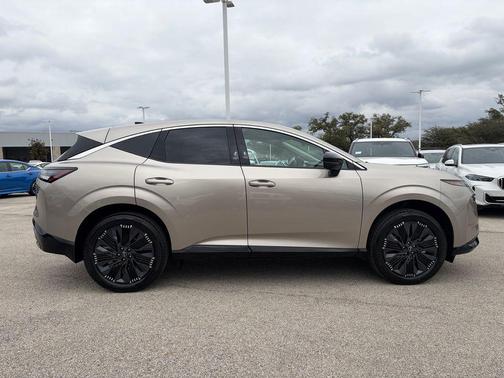 Champagne Silver Metallic 2026 Nissan Murano Platinum