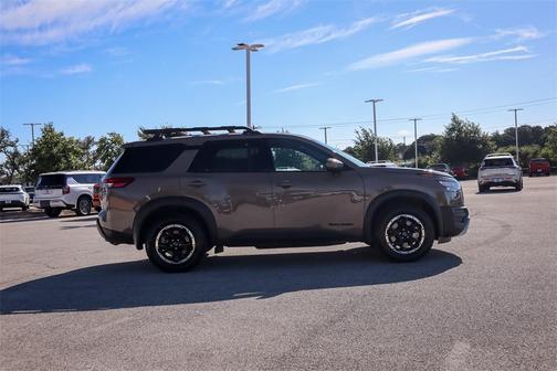 2024 Nissan Pathfinder Rock Creek 4WD