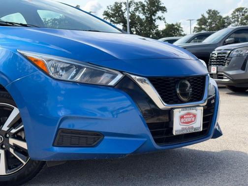 Electric Blue Metallic 2021 Nissan Versa 1.6 SV
