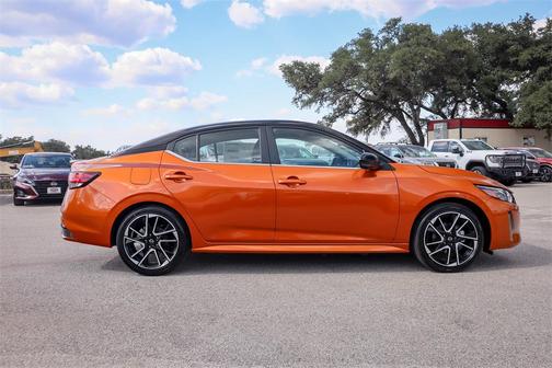 2025 Nissan Sentra SR