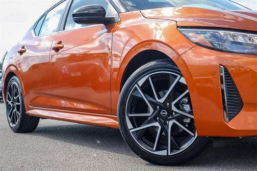 2025 Nissan Sentra SR