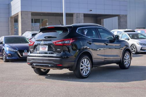 2021 Nissan Rogue Sport SV