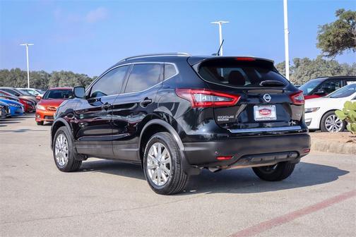 2021 Nissan Rogue Sport SV