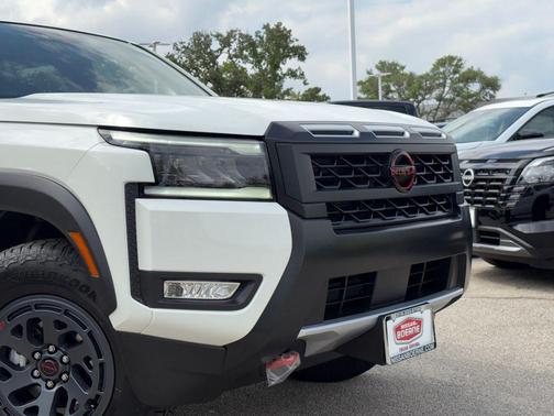 Glacier White 2026 Nissan Frontier PRO-X
