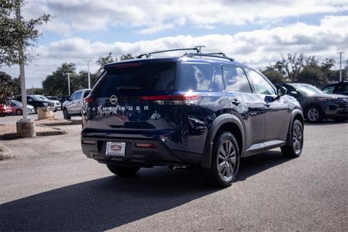 2025 Nissan Pathfinder SV FWD
