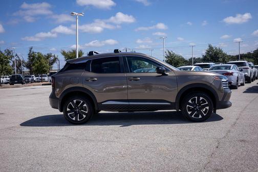 Canyon Bronze Metallic 2026 Nissan Kicks SV
