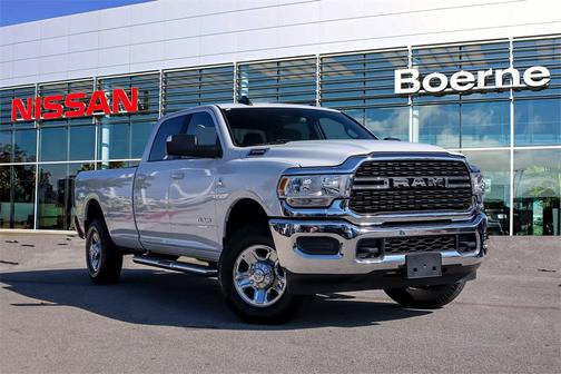 2022 RAM 3500 Big Horn Crew Cab 4x4 8' Box