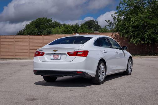 2023 Chevrolet Malibu FWD 1LT
