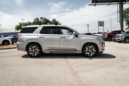 Typhoon Silver 2022 Hyundai PALISADE Calligraphy