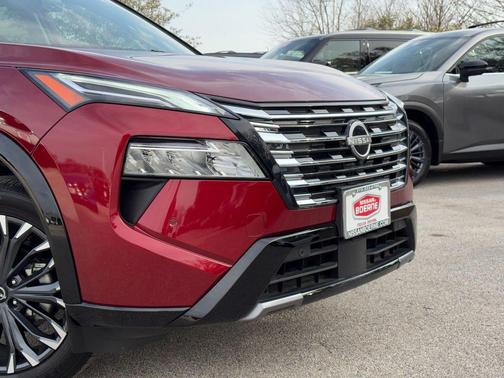 2025 Nissan Rogue Platinum