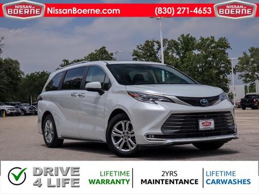 2023 Toyota Sienna Platinum 7 Passenger