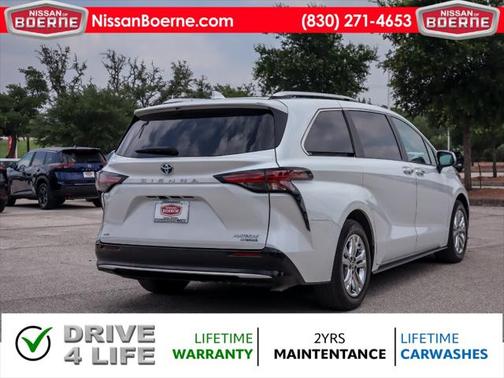 2023 Toyota Sienna Platinum 7 Passenger