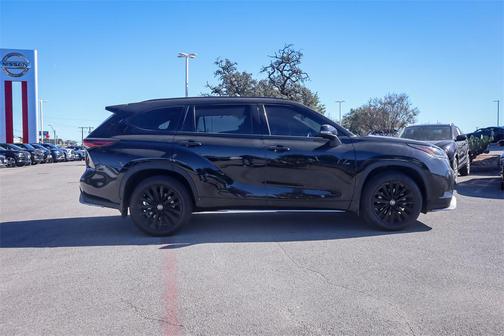 2024 Toyota Highlander XSE