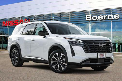 Everest White Pearl Tricoat 2026 Nissan Pathfinder Platinum