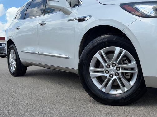 White Frost Tricoat 2018 Buick Enclave Premium