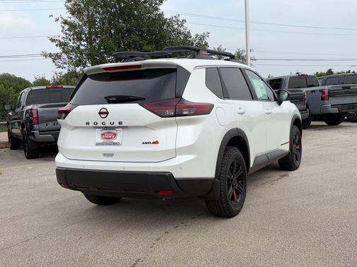 Everest White Pearl Tricoat 2026 Nissan Rogue Rock Creek