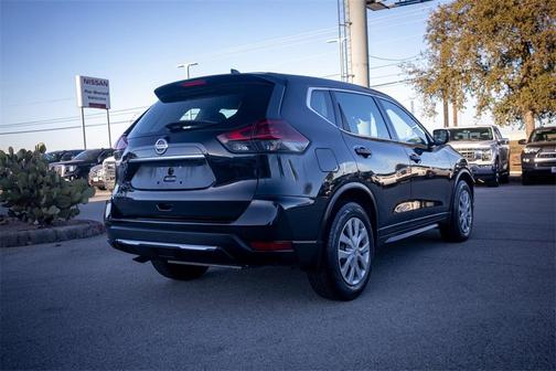 2019 Nissan Rogue S